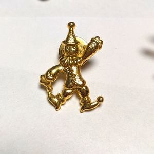 Clown pin vintage